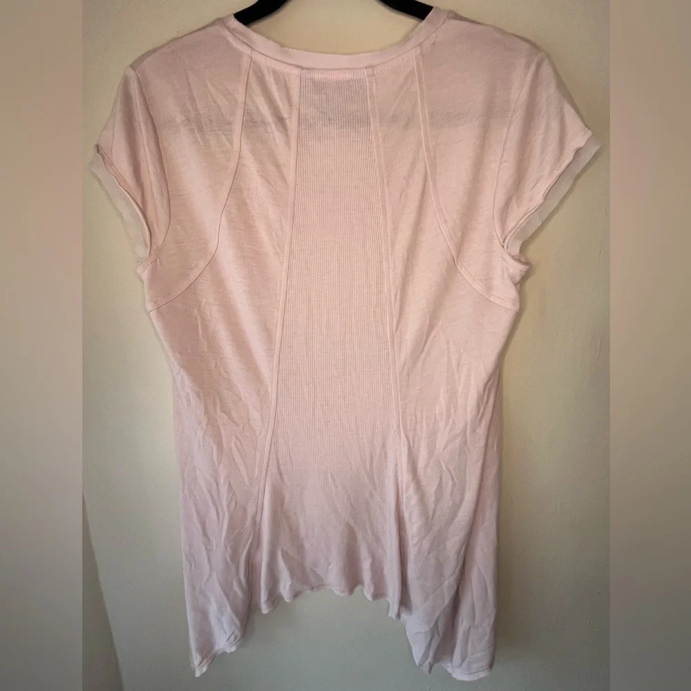 Simply Vera Vera Wang Pink Asymmetrical Sharkbite Hem Ribbed Panel Top Medium - Picture 2 of 7